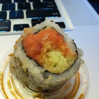 11/24/2011 tarihinde Phil T.ziyaretçi tarafından Iron Sushi'de çekilen fotoğraf