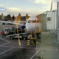 Photo taken at Gate A15 by Autumn Z. on 11/16/2011