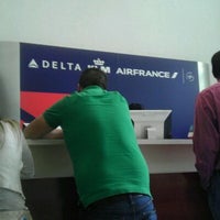 Photo taken at Delta KLM AirFrance by Roberto A. on 3/2/2012