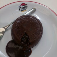 Photo taken at Pizza Hut by Honore Y. on 8/14/2012