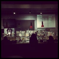 รูปภาพถ่ายที่ Pixel Lounge โดย Will D. เมื่อ 4/12/2012