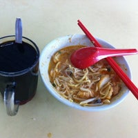 Photo taken at Amy&amp;#39;s Laksa by Gary G. on 2/3/2012
