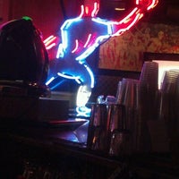 3/31/2012にTony F.がGrand Slam Sports Barで撮った写真