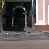 รูปภาพถ่ายที่ She&amp;amp;He Gallery โดย Vovan A. เมื่อ 7/24/2012