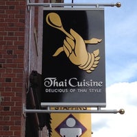 7/5/2012 tarihinde Lin D.ziyaretçi tarafından Thai Cuisine'de çekilen fotoğraf