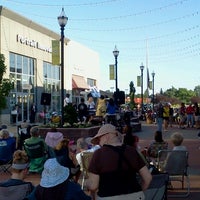 Foto tirada no(a) Eastwood Towne Center por Sean B. em 6/26/2012