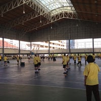 Photo taken at ศูนย์กีฬา อินทพันธุ์ by manppp on 3/6/2012