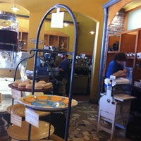 5/12/2013에 FrenchRachou님이 Provence Breads &amp;amp; Cafe에서 찍은 사진