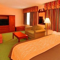 Comfort Inn Red Horse Hotel