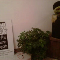 2/24/2013にLocal Ruckus KCがPaul Mesner Puppets Studioで撮った写真