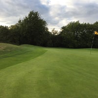 Photo taken at Croham Hurst Golf Club by Steve L. on 7/30/2017
