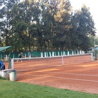 Photo taken at Cancha De Tenis Acueducto by David S. V. on 11/30/2014