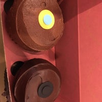 Photo taken at Sprinkles Cupcakes by Emily on 10/27/2017