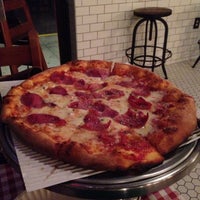 Foto diambil di Solorzano Bros. Pizza oleh Emily pada 12/28/2016