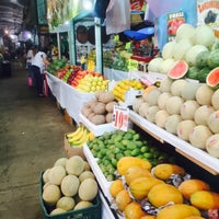 Photo taken at Mercado Jamaica by Diana G. on 8/2/2015