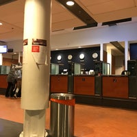 Photo taken at Canadian Customs by Long C. on 3/14/2019