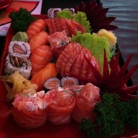 Foto tirada no(a) Seu Miyagi Sushi Lounge por Thaís Helena D. em 3/21/2013