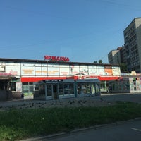 Photo taken at Остановка «Улица Лени Голикова» by Светлана on 6/7/2019