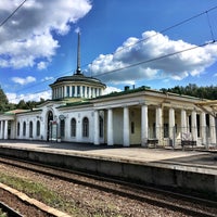 Photo taken at Pavlovsk railway station by Светлана on 8/9/2016