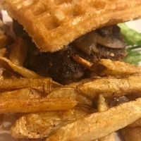 Foto scattata a Crave Waffle Sandwich Creations da M.J. R. il 5/13/2017