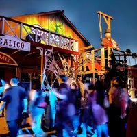 Photo taken at Knotts Scary Farm by Nessie on 10/3/2021