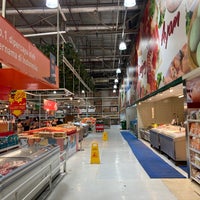 Photo taken at LotteMart Wholesale by Rakhman M. on 2/28/2022
