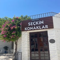 รูปภาพถ่ายที่ Seçkin Konaklar Hotel โดย Selma K. เมื่อ 6/24/2023