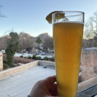 Photo taken at Oak Creek Brewery And Grill by Shawnna H. on 2/20/2023