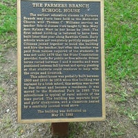 Das Foto wurde bei Farmers Branch Historical Park von Tonya C. am 5/27/2013 aufgenommen