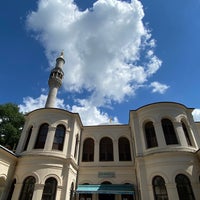 Photo taken at Küçük Mecidiye Camii by Aylin A. on 6/18/2022