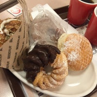 Photo taken at Mister Donut by yskw t. on 3/22/2015