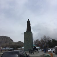 Photo taken at Alexander Kazbegi Monument | ალექსანდრე ყაზბეგის ძეგლი by Dmitriy M. on 4/14/2018