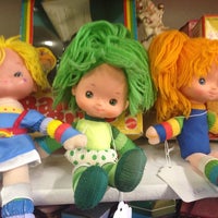 Foto tirada no(a) Rogue Toys por Bex em 7/23/2013