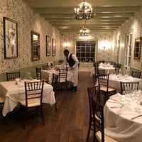 Das Foto wurde bei Broussard&amp;#39;s Restaurant &amp;amp; Courtyard von  Ed B. am 3/11/2023 aufgenommen