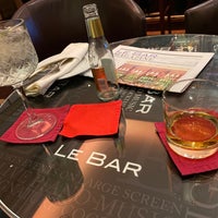 Foto tirada no(a) Le Bar Royal por  Ed B. em 12/30/2019