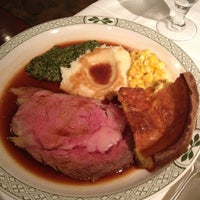 Photo taken at Lawry&amp;#39;s The Prime Rib by 康善 鈴. on 5/2/2013