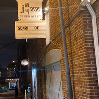 Photo taken at Blues Alley by しほ👓 . on 1/29/2020