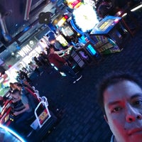 Photo taken at Dave &amp;amp; Buster&amp;#39;s by Alan L. on 1/30/2017