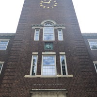 Photo prise au Brooklyn College Library par KAllyn le6/22/2018