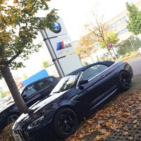 รูปภาพถ่ายที่ BMW M โดย Thomas G. เมื่อ 10/12/2014