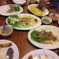 Photo taken at Danang 45 Vietnamese Food by Mitapanee C. on 7/3/2015