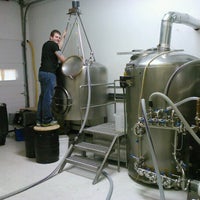 6/26/2012 tarihinde Daveziyaretçi tarafından Thimble Island Brewing Company'de çekilen fotoğraf