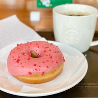 Photo taken at Starbucks by ziemet on 4/11/2023