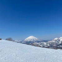 Photo taken at Rusutsu Resort Ski Area by ziemet on 3/19/2023