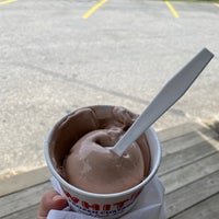 Photo taken at Whit&amp;#39;s Frozen Custard by Aree A. on 7/10/2021