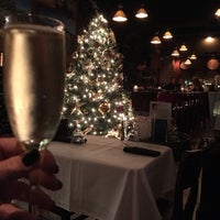 Foto diambil di Chef Adrianne&amp;#39;s Vineyard Restaurant and Wine Bar oleh Esteicy pada 1/2/2017