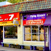 1/29/2013 tarihinde Intown Expert, Jennifer Kjellgren &amp;amp; Associatesziyaretçi tarafından The Flying Biscuit Cafe'de çekilen fotoğraf