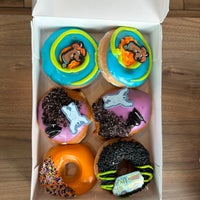 Photo taken at Krispy Kreme Doughnuts by Maddie S. on 10/28/2023