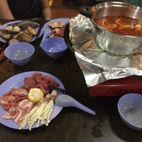 Photo taken at Happy Pay Steamboat 天天火锅 by Min C. on 2/24/2016