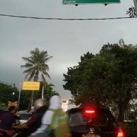 Review Perlintasan kreta cipinang baru